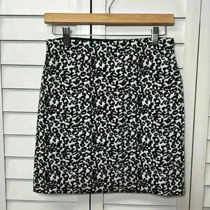 Express Leopard Print Pull On Stretch Mini Pencil Skirt Size XS Black/White NWT